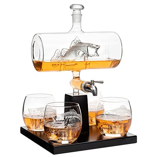 Bass Fish Wine & Whiskey Decanter Set 1100ml by The Wine Savant with 4 Bass Whiskey Glasses, Fishing Gifts, Fisherman Gifts, Boating Gifts, Drink Dispenser Scotch, Bourbon, Gifts for Dad